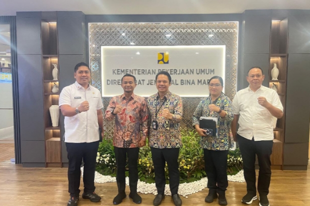 Jemput Bola ke Kementerian PU, Bupati Bone Perjuangkan Infrastruktur Jembatan dan Jalan