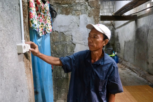 PLN UID Sulselrabar Nyalakan Listrik untuk 336 Rumah Keluarga Prasejahtera