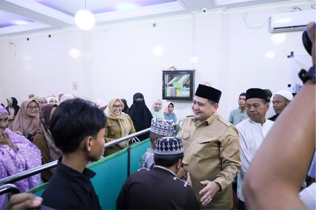 Safari Ramadan di Rajawali, Wali Kota Makassar Ajak Warga Sambut Pasar Murah