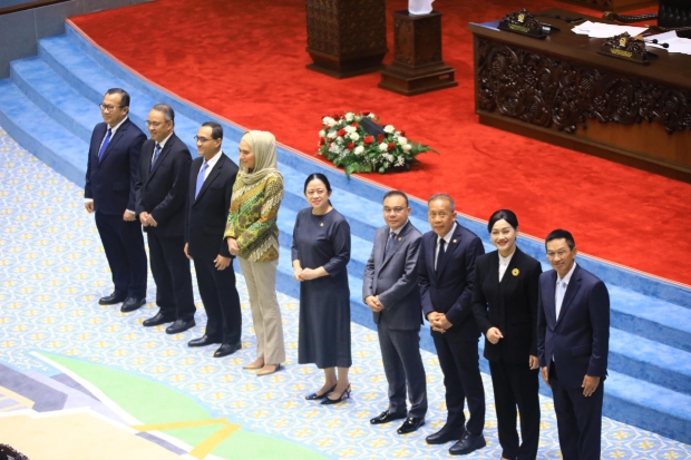 DPR RI Tetapkan Lima Calon Anggota Dewan Komisioner OJK