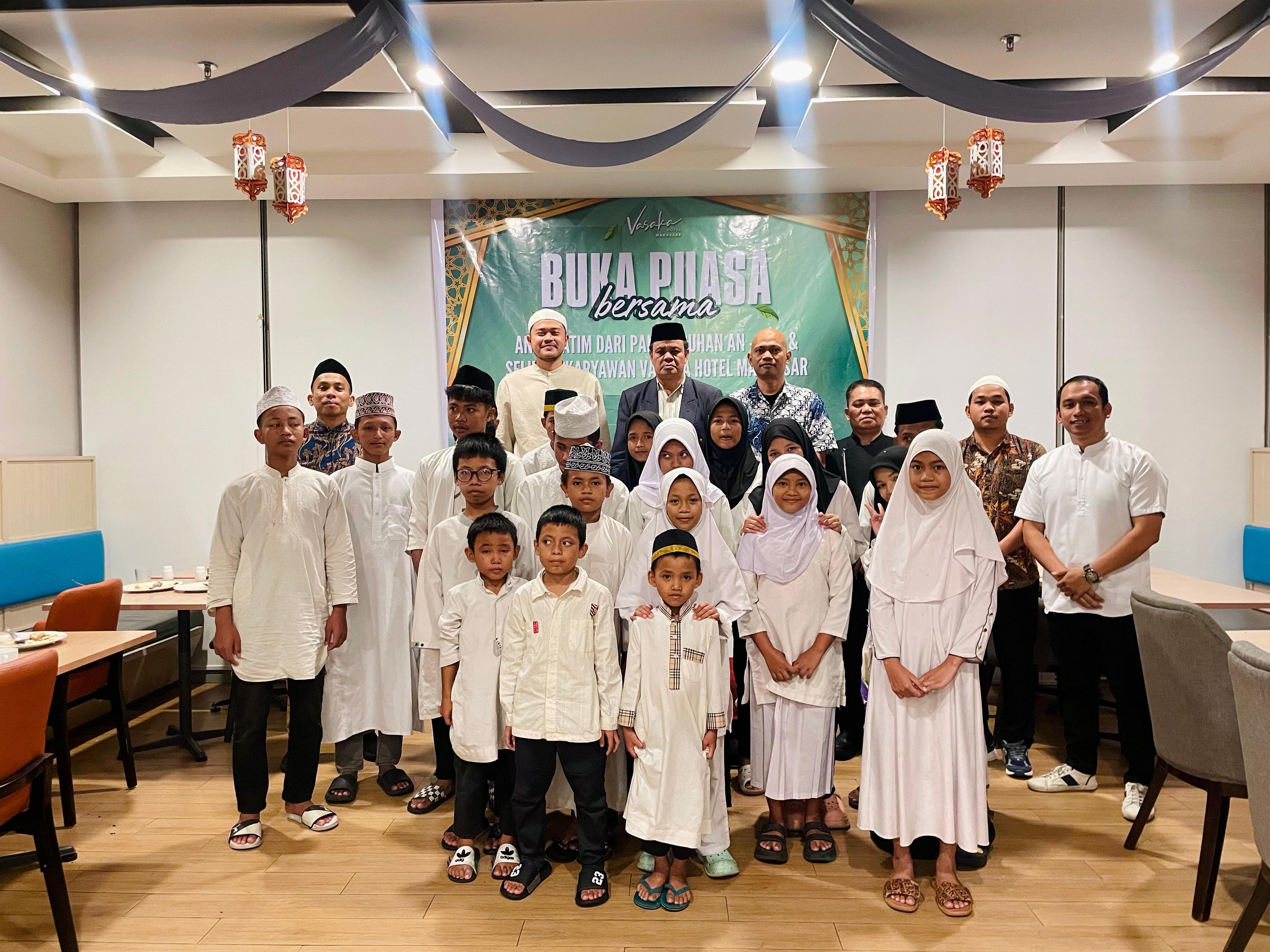 Vasaka Hotel Makassar Berbagi Kebahagiaan Ramadhan Bersama Anak Yatim