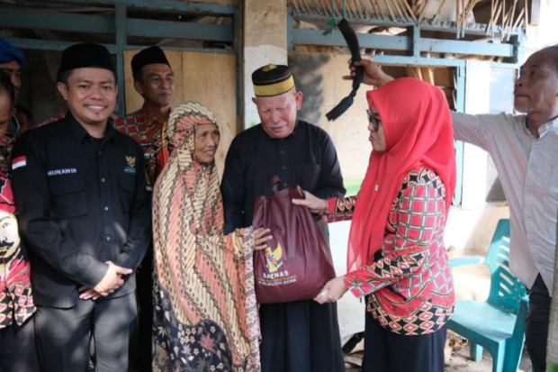 Tinjau Rumah Warga di Bajeng, Bupati Gowa Pastikan Program Tepat Sasaran