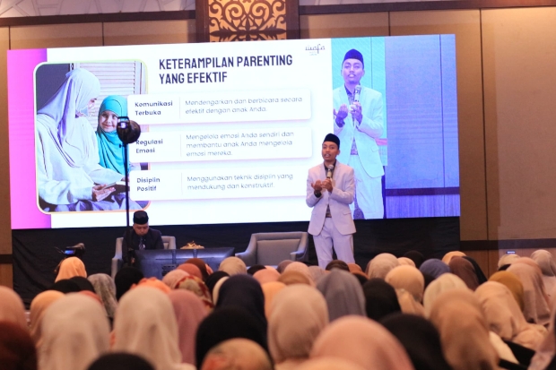 SIT Ar-Rahmah Gelar Quranic Parenting, Ajak Orang Tua Siswa Dekat dengan Al-Quran
