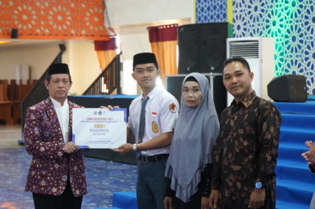Unismuh Makassar Serahkan Hadiah Lomba Video Ramadan 2026