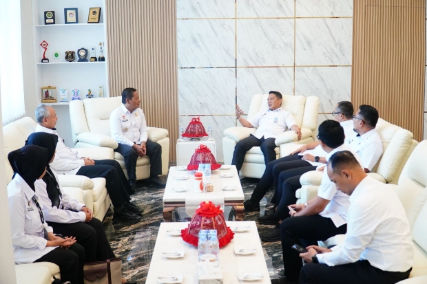 Perkuat Sinergi Antarwilayah, Kakanwil Kemenkum Sulsel Terima Kunjungan Kakanwil Pabar