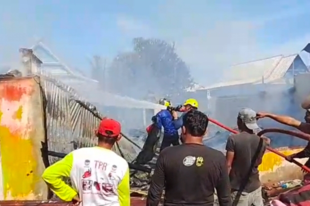Empat Rumah Warga di Kelara Jeneponto Ludes Terbakar