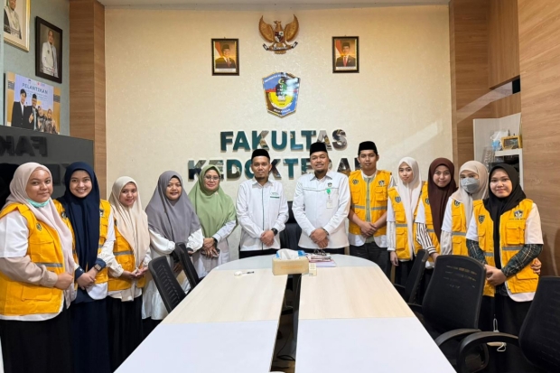 Musim Haji Tiba, Dokter Muda FK UMI Berpartisipasi Menjadi Pelayan Para Tamu Allah