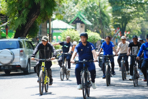 Bupati Pangkep Pimpin ASN Bike to Work, Hemat BBM dan Kurangi Polusi