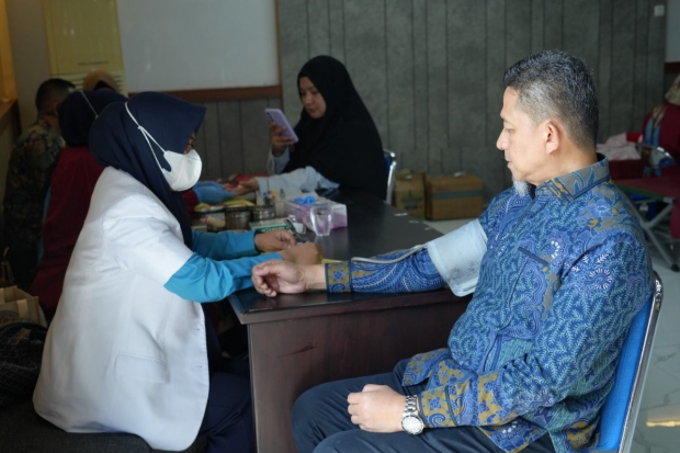 Hidupkan Semangat Kartini, PLN UID Sulselrabar Ajak Berbagi Lewat Donor Darah