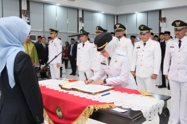 Lantik 124 Pejabat Eselon III dan IV, Bupati Gowa Tekankan Profesionalisme