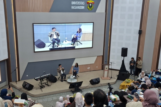 Yovie Widianto Ajak Mahasiswa Unhas Bangun Kedaulatan Budaya Lewat Inovasi