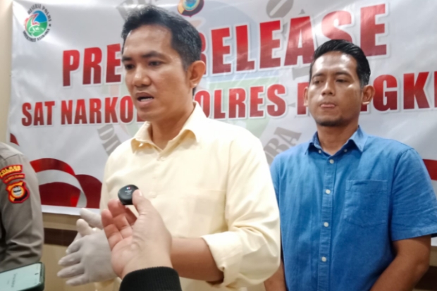 Berat Hampir 2 Kg, Paket Sabu yang Ditemukan di Pangkep Ditaksir Senilai Rp1 M