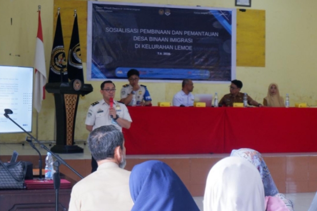Imigrasi Parepare Sosialisasi Desa Binaan di Kelurahan Lemoe untuk Cegah TPPO