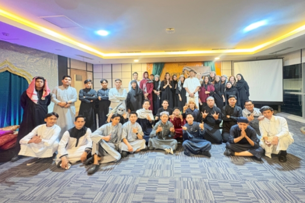 Perkuat Budaya Kerja, Vasaka Hotel Makassar Adakan GSM Bertema Arabian