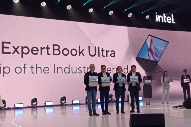 ASUS ExpertBook Ultra Resmi Meluncur, Laptop AI Premium Super Ringan Performa Kelas Flagship