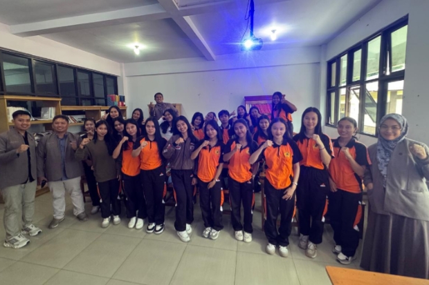 Tim PKM FIP UNM Gelar Pelatihan Literasi dan Etika AI bagi Mahasiswa UKI Toraja