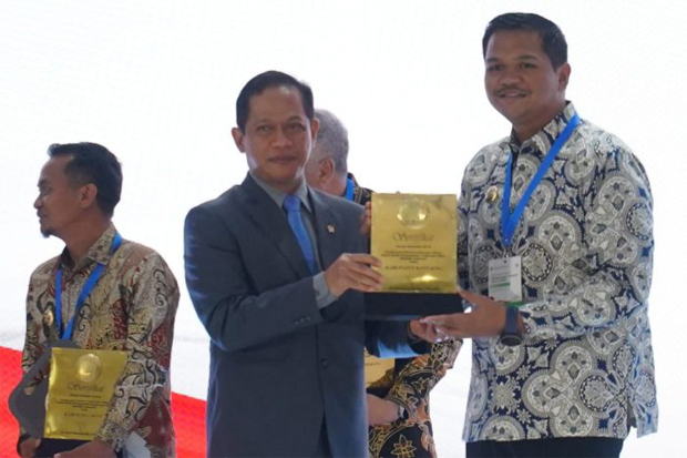 Berhasil Tingkatkan Kebersihan Daerah, Bantaeng Raih Sertifikat Adipura