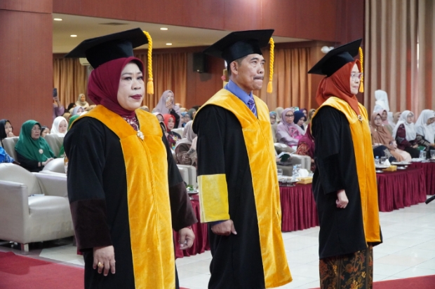 Rektor UIN Alauddin Singgung Penyakit Intelektual di Pengukuhan 3 Guru Besar