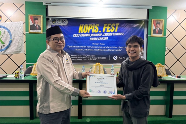 Wakil Rektor IV UMI Jadi Narasumber Seminar Komunikasi dan Dakwah KPI FAI UMI