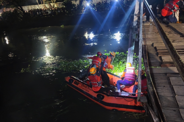 Empat Pemuda Lompat ke Kanal Pampang Usai Menenggak Miras, 1 Orang Masih Hilang