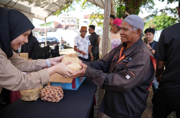 Pertamina Patra Niaga Sulawesi Salurkan 110 Sapi dan 50 Kambing Kurban