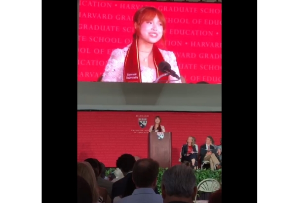 Usia 20 Tahun Selesaikan Master, Anak Makassar Pidato Kelulusan Wakili Alumni Harvard University