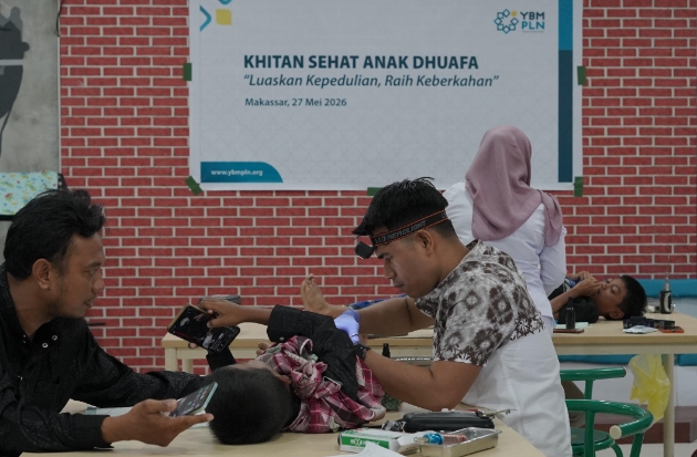 YBM PLN UIP Sulawesi Gelar Khitan Massal Gratis untuk 50 Anak di Makassar