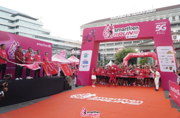 SMARTFREN Hadirkan Semangat Jagoan Sinyal Se-Indonesia Lewat Fun Run di Semarang