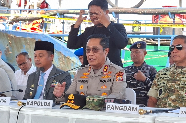Kapolda Sulsel Pastikan Sanksi Tegas bagi Anggota Polri yang Terlibat BBM Ilegal