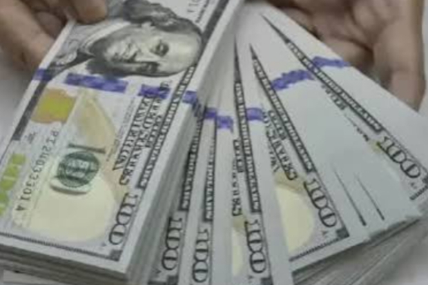 Rupiah Anjlok ke Rp18.000 per Dolar AS pada Perdagangan Kamis Pagi
