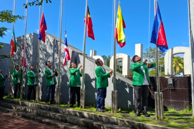 Sambut Milad ke-72 dan Konferensi Internasional, PPs UMI Kibarkan Bendera ASEAN