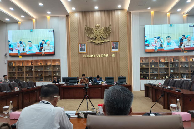 Moratorium Semen Harus Dikawal, Investasi Wajib Taat Hukum dan Berpihak pada Rakyat