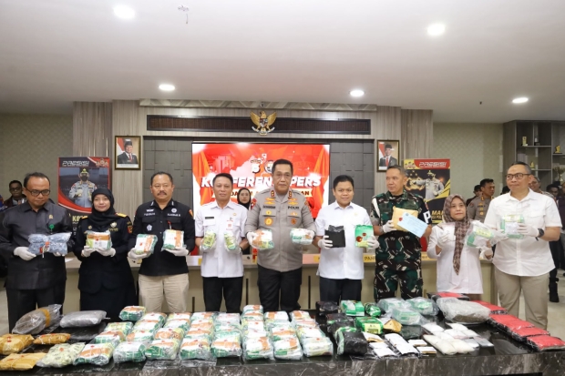 Polda Sulsel Ungkap 1.175 Kasus Narkoba, Puluhan Kilogram Sabu Dimusnahkan