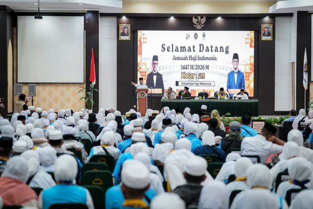 Sambut 392 Jemaah Haji Kloter 21, Gubernur: Harus Jadi Teladan di Masyarakat