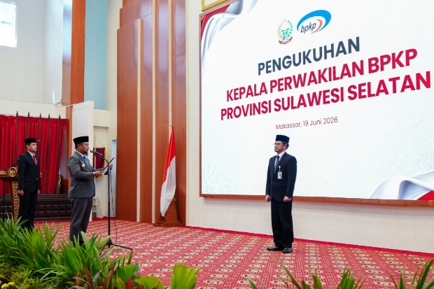 Gubernur Sulsel Kukuhkan Mardiyanto Arif Rakhmadi sebagai Kepala Perwakilan BPKP Sulsel