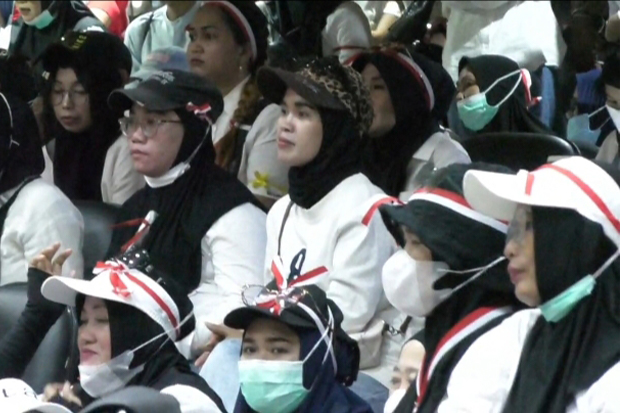 Ratusan Relawan SPPG Datangi DPRD Parepare, Tuntut Program MBG Tidak Dihentikan