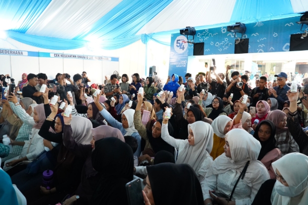 Rekor MURI Gerakan Minum MMS Serentak bagi 54.000 Ibu Hamil di Sulsel