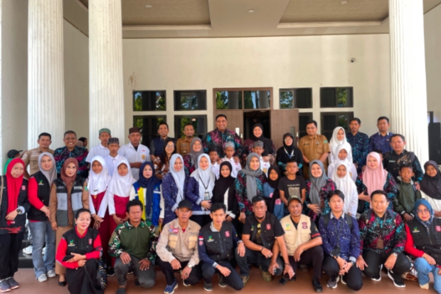Bupati Maros Lepas 20 Siswa Sekolah Rakyat Asal Maros