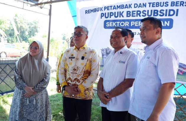 Pupuk Indonesia Perkuat Sektor Perikanan Sulsel melalui Program Tebus Bersama