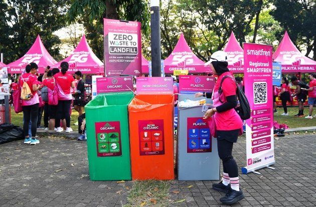 SMARTFREN Run 2026 Buktikan Event Lari Besar Bisa Bebas Sampah ke TPA