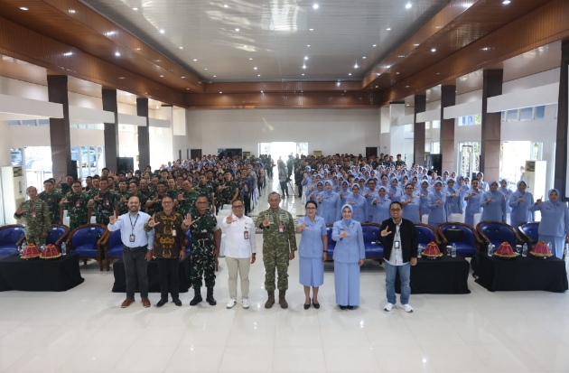 OJK Sulselbar Bekali Keluarga TNI AU Kelola Keuangan Secara Bijak