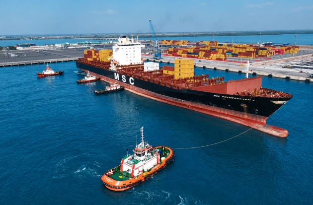 IPCM Sukses Layani Sandar Perdana Kapal Panamax di Pelabuhan Patimban