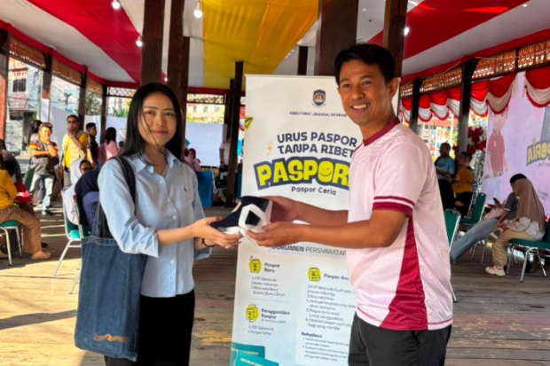 Imigrasi Parepare Hadirkan PaspoRia di Car Free Day Tana Toraja
