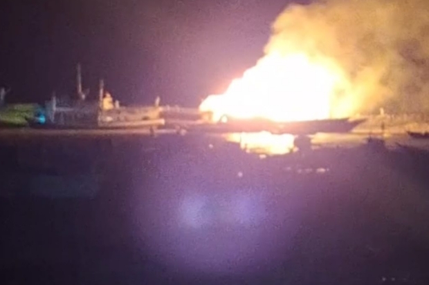 Dua Kapal Terbakar di Jeneponto, Kerugian Ditaksir Rp3,08 Miliar