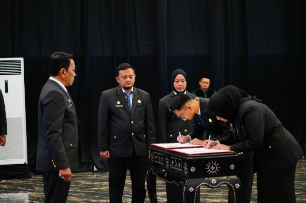 Kakanwil Lantik Perencana dan Analis Pengelolaan Keuangan APBN