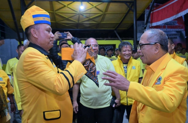 Roadshow Hari Kedua, IAS Keliling Tiga Daerah: Konsolidasi Golkar hingga Melayat Mantan Bupati
