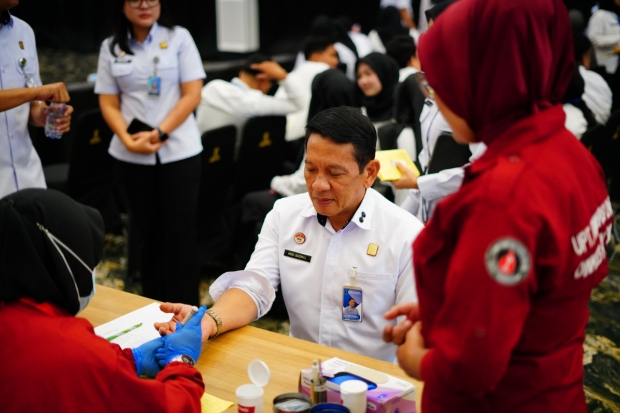 Peringati Hari Pengayoman ke-81, Kemenkum Sulsel Sumbangkan 68 Kantong Darah