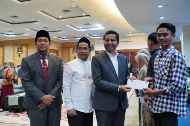UPZ UIN Alauddin Makassar Salurkan Bantuan UKT kepada 126 Mahasiswa