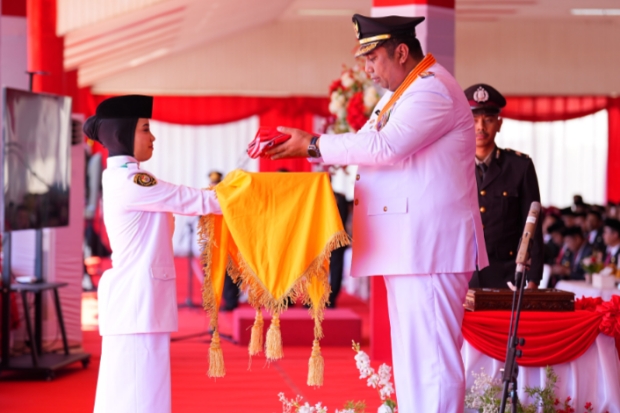 Pimpin Upacara HUT RI ke-81, Chaidir Syam Soroti Pengangguran hingga Kemarau