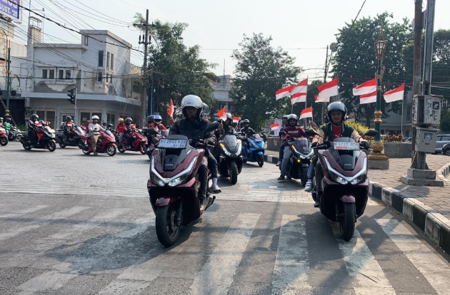 Cinta Indonesia, Ribuan Bikers Honda PCX Semarakkan HUT RI ke-81